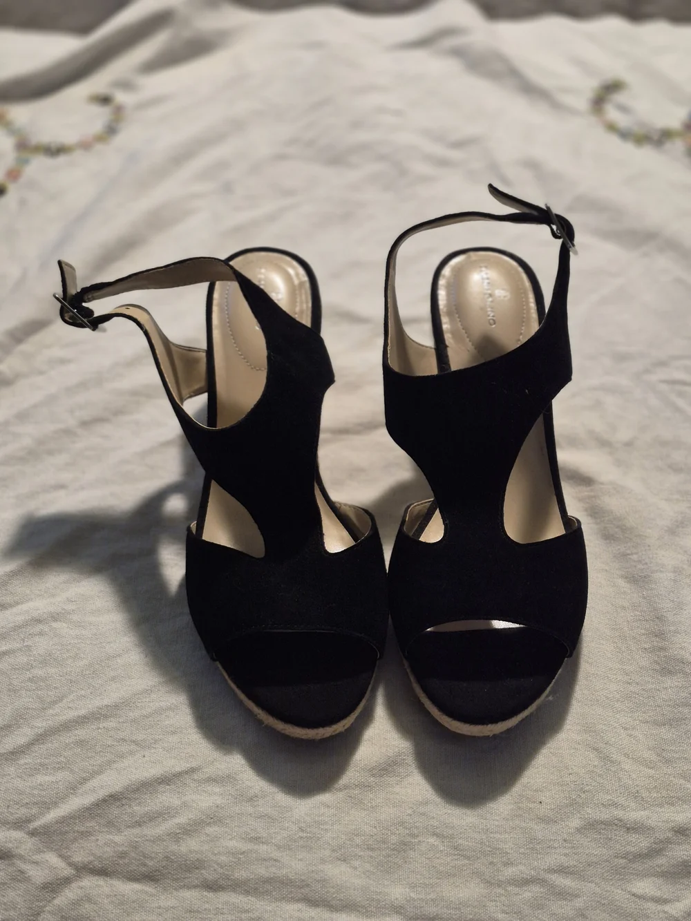 Bandolino Black Faux Suede Espadrille Wedges Size 10